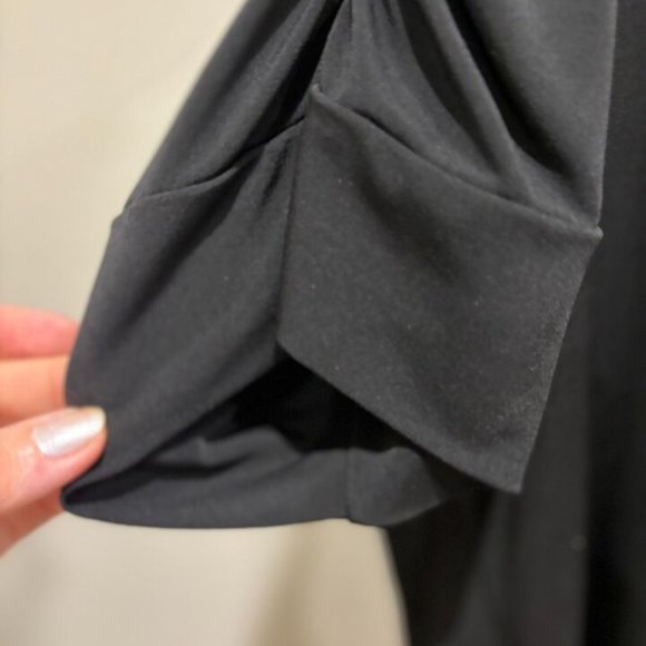 ING Ruched Short Sleeves, Round Neck Pullover Black Top, sz 1X - Picture 4 of 5